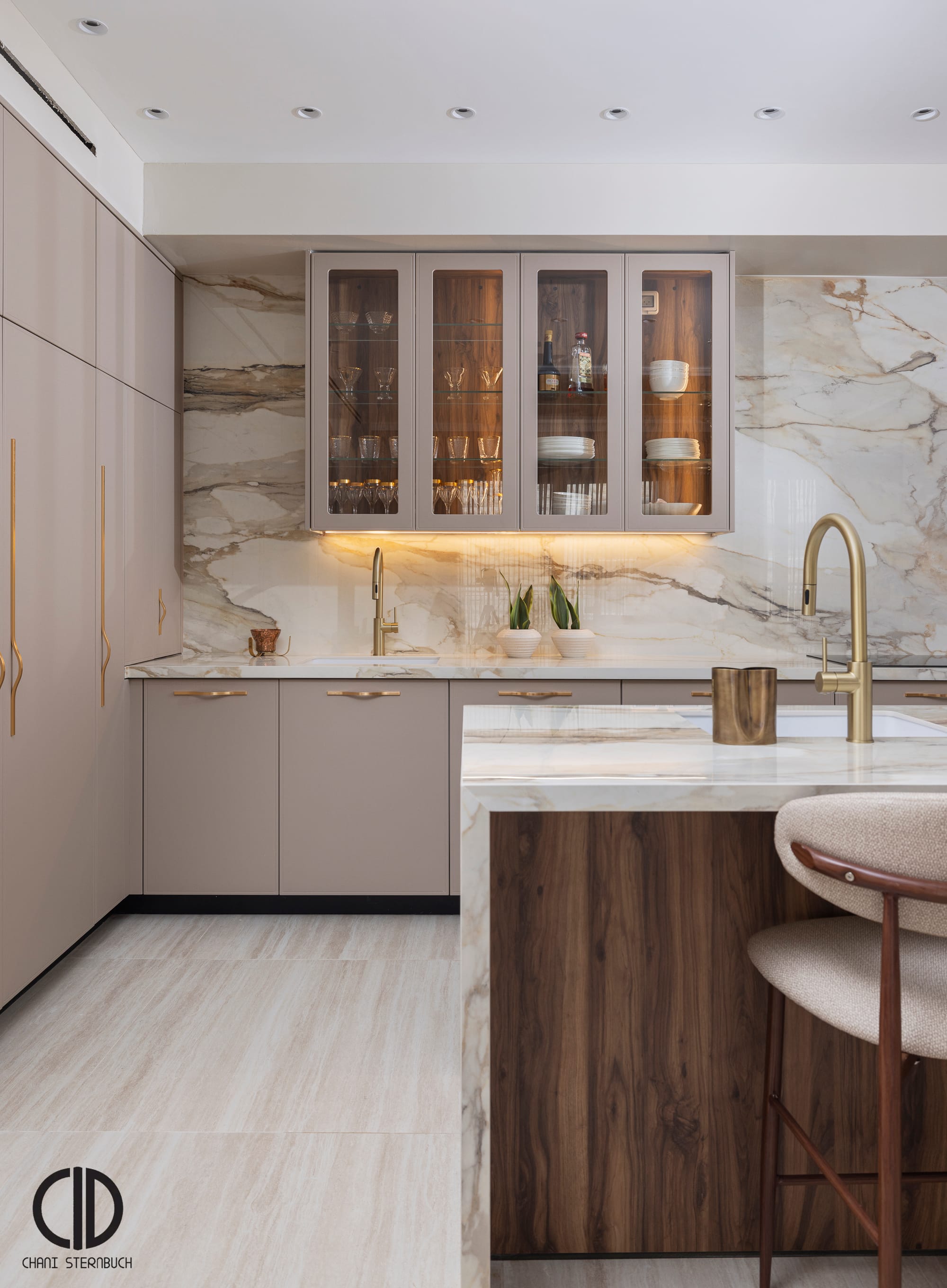 Stylish, Flexible Family Living in the Heart of Jerusalem