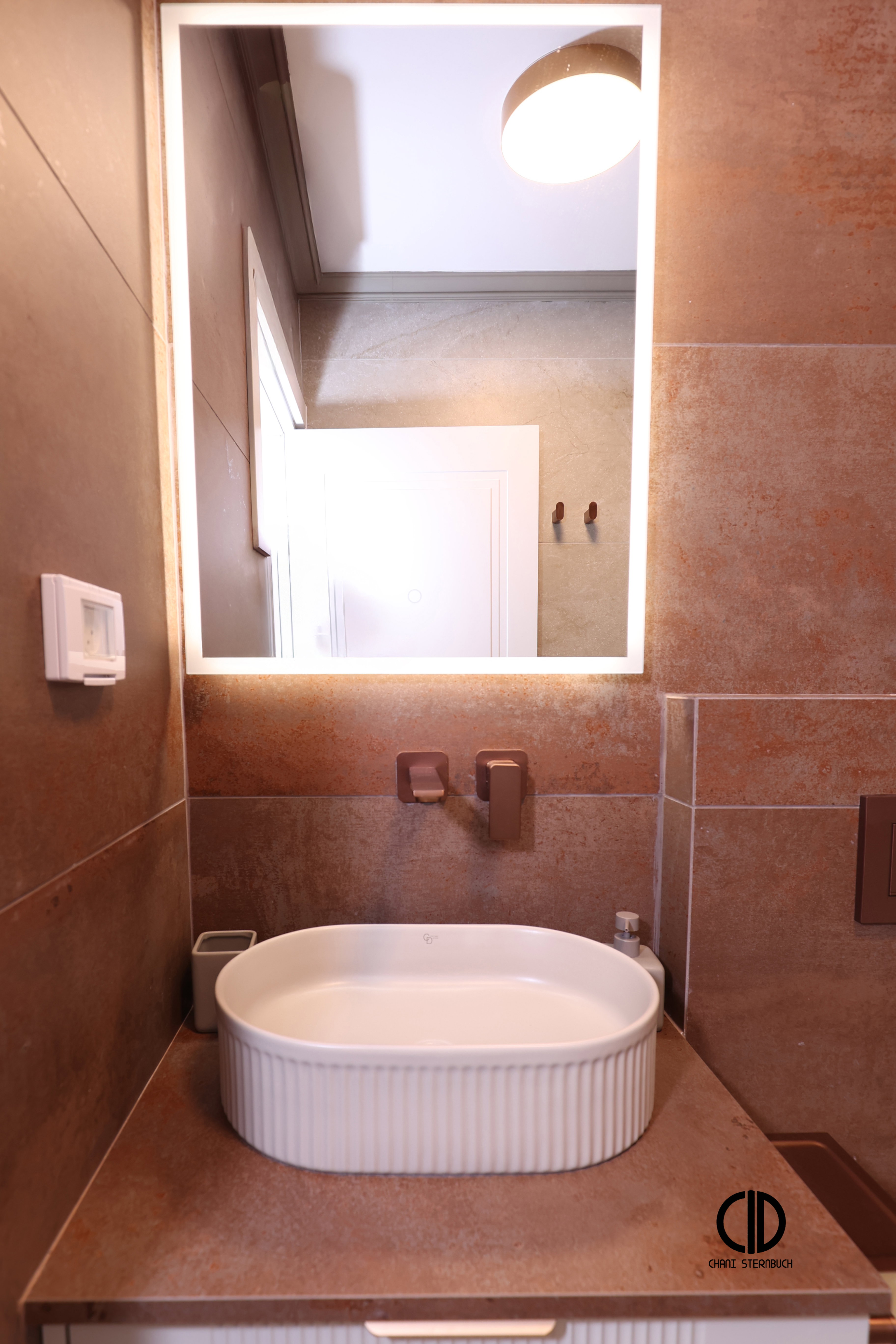 The cozy, inviting vibe of this stunning Airbnb will have guests hitting the repeat button. ‎