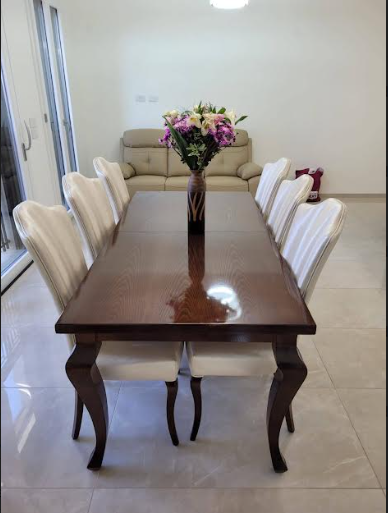 From Simple to Simply Stunning - The dining room feature