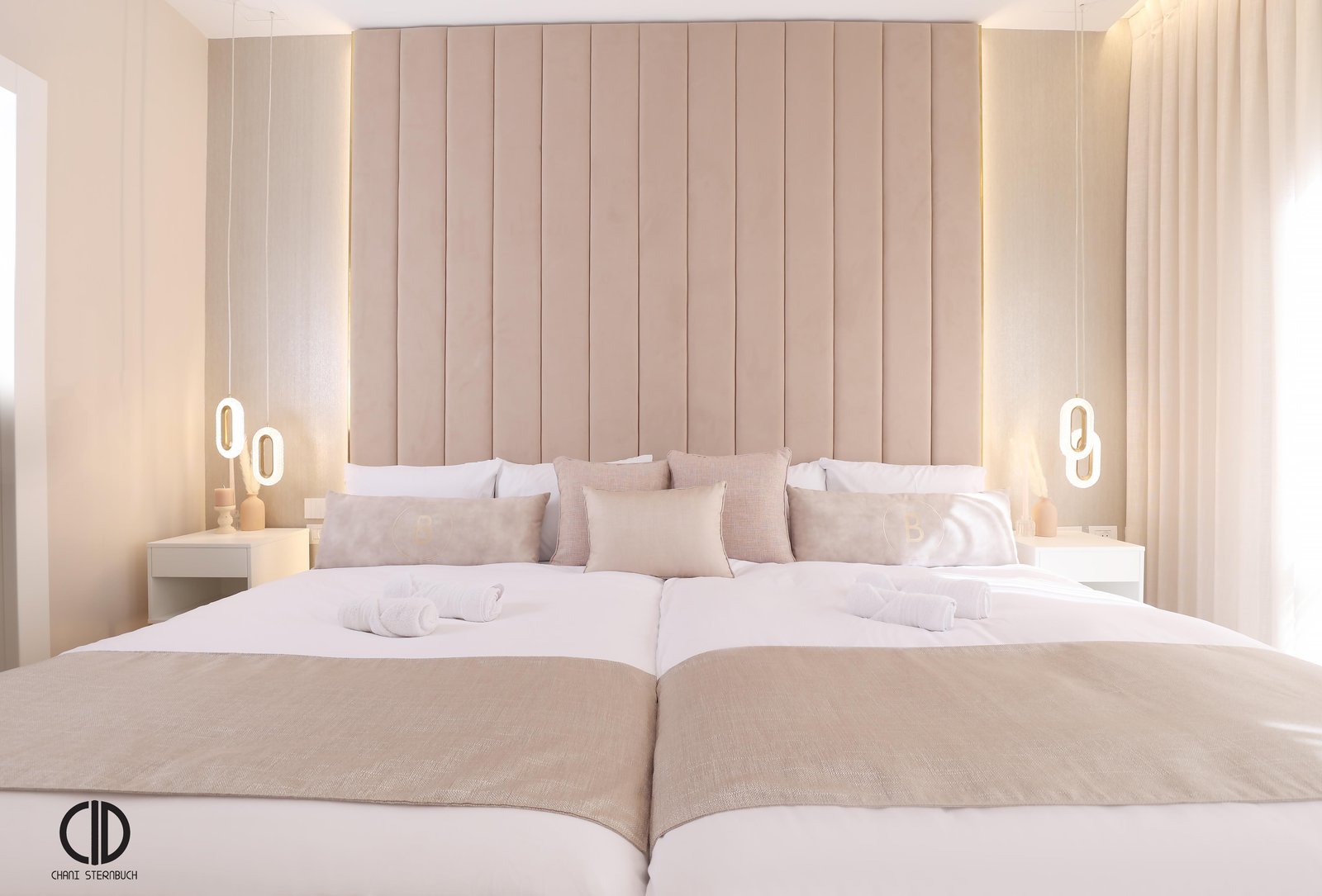 Designing a Holiday Apartment That Feels Like a Hotel Room - The perfect scenario: the windowless wall