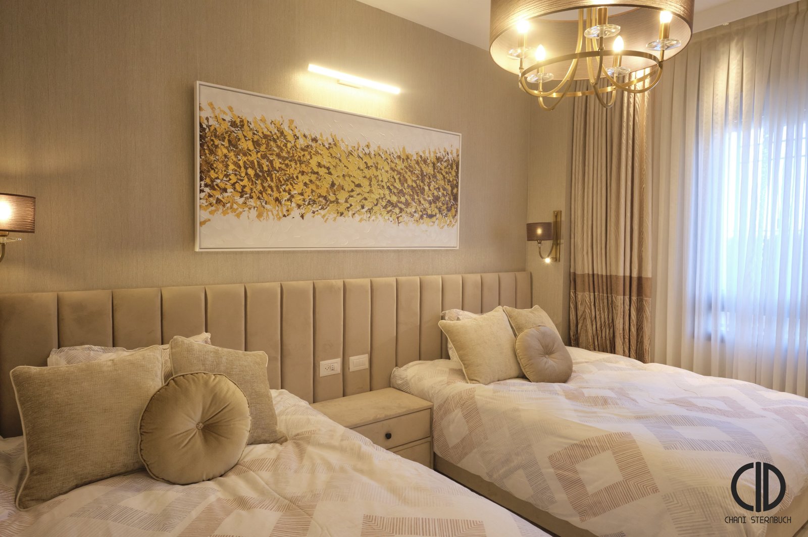 Designing a Holiday Apartment That Feels Like a Hotel Room - Thinking outside the full-wall box