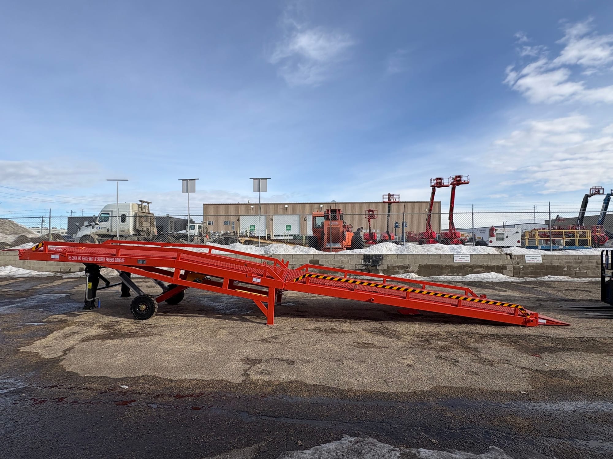 Mobile LOADING RAMP