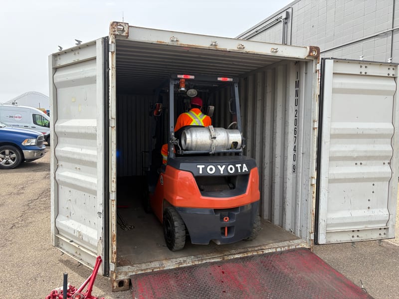 Full Free Mast vs. Standard Mast: Which One Should You Choose?