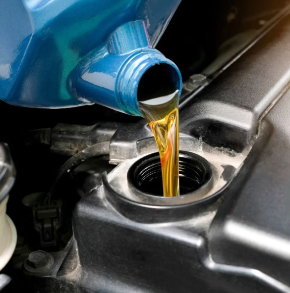Why Forklift Oil Changes Matter – Keep Your Equipment Running Smoothly