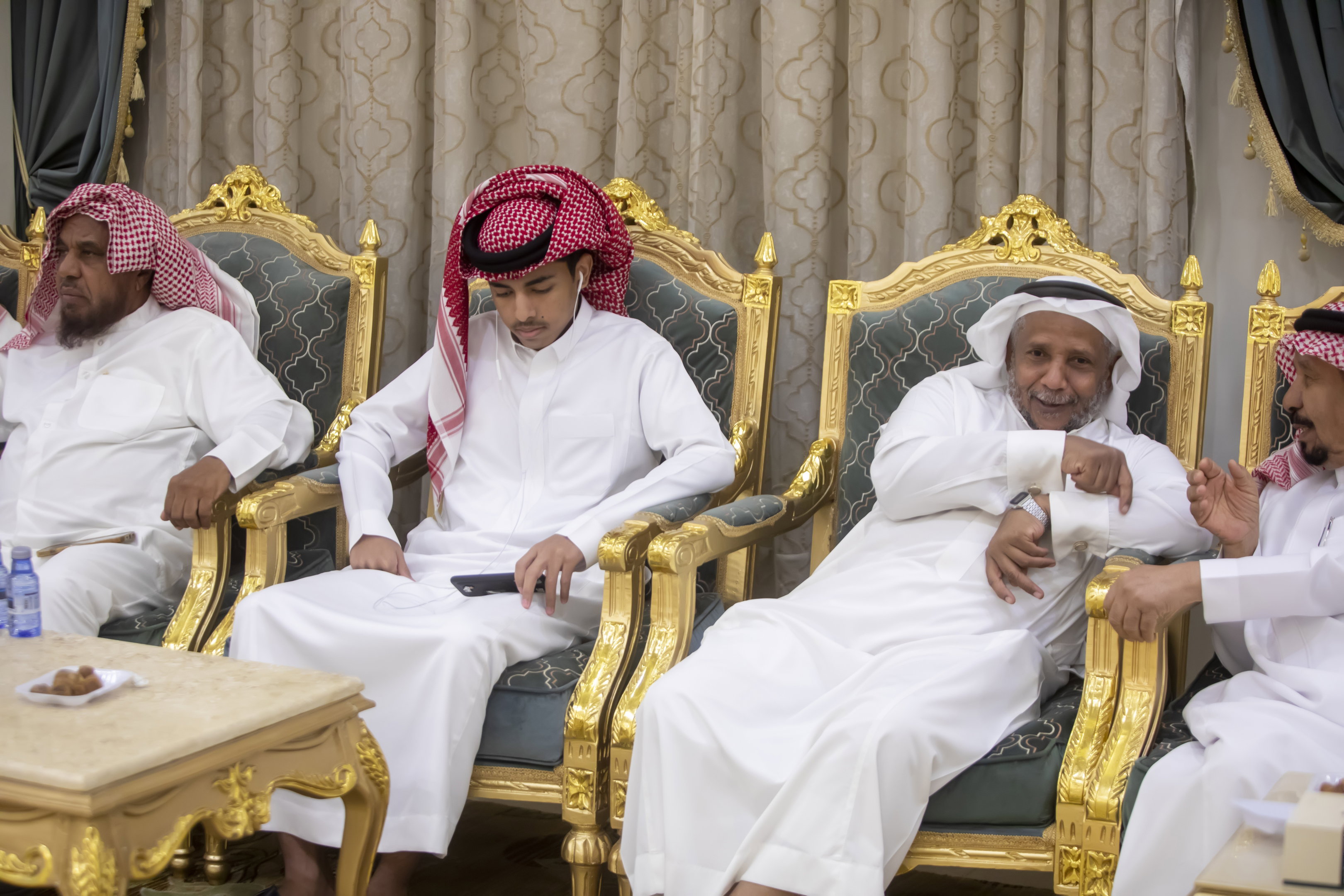 زواج العريس / مرضي بن ناصر الدوسري بقاعة المها للاحتفالات 