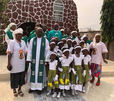 Célébration de Quinze ans de sacerdoce : abbé Jean-Marie Konde à la Paroisse Saint Thomas
