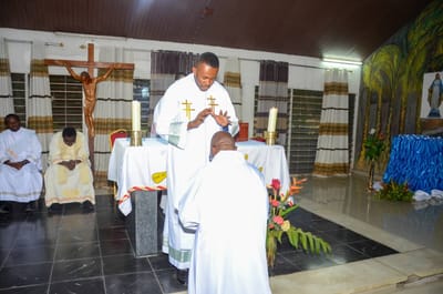 Célébration de Quinze ans de sacerdoce : abbé Jean-Marie Konde au Centre Nganda