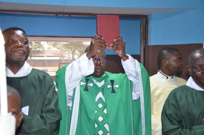 Célébration de Quinze ans de sacerdoce : abbé Jean-Marie Konde à la Paroisse Saint Alphonse de Matete