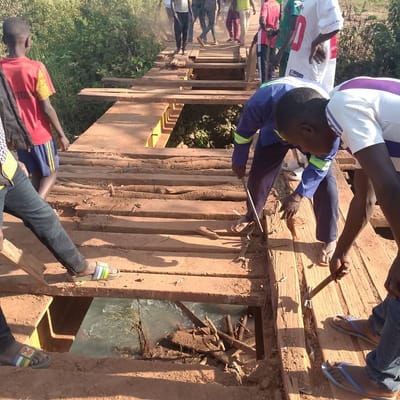 Pont réhabilité:Action sociale et caritative des fidèles de Ndim (RCA)