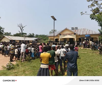 Coup de consolation de Mgr Likolo à la population de Ngonzi-Balele