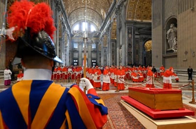 La dépouille du Pape François à la Basilique Saint-Pierre