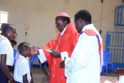 Tournée pastorale de confirmation par Monseigneur Sikuli à Butembo-Beni