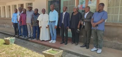 Le Gouverneur Purusi Sadiki et Mgr Muyengo : Solidaires pour Uvira