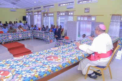 Kindu : Mgr François Abeli Muhoya en dialogue avec les laïcs à l'aube de son jubilé
