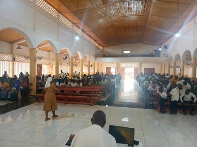 Journée Mondiale de la Vie Consacrée 2026 : « Confiance, lève-toi, il t’appelle »