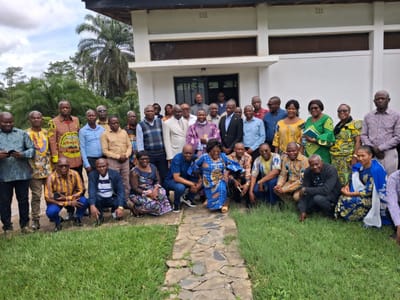 Le Père A. Abedi forme les Wasaidizi à la Doctrine Sociale de l'Eglise