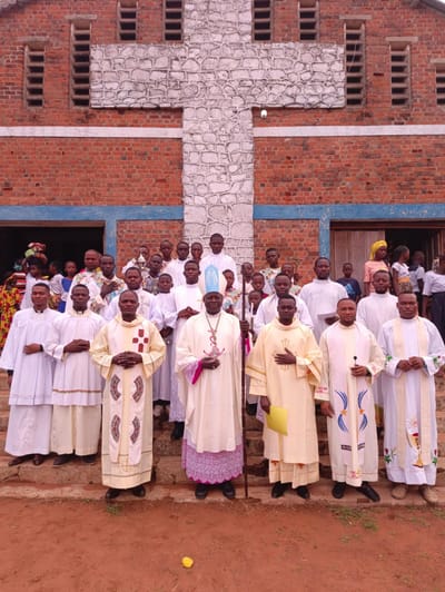 Diocèse de Molegbe : Monseigneur Mopepe conclut sa tournée pastorale à Kota-Koli