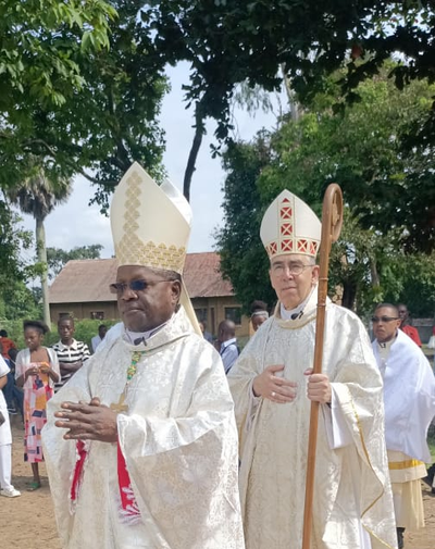 Kikwit : Mgr Matthieu Rougé a présidé les ordinations sacerdotales et diaconales