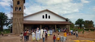Bâtir dans l'Ituri : Mgr Dieudonné Uringi au chevet du secteur d'Irumu