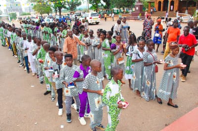 Bangui : La Cathédrale vibre au rythme des sacrements et du grand sacre