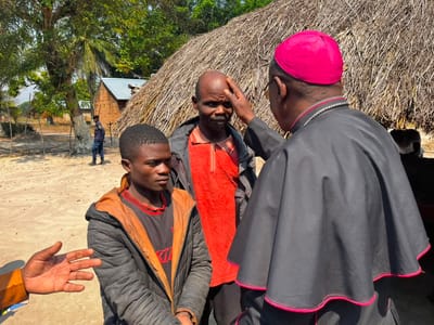 Juillet marathon : Mgr Richard Kazadi au service des fidèles