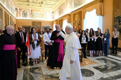 Le Pape Léon XIV : une autorité, deux responsabilités