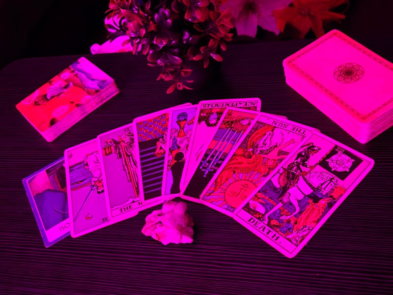 PSYCHIC TAROT READING, REIKI HEALING SESSION, and PSYCHIC TAROT READING, REIKI HEALING SESSION COMBINATION