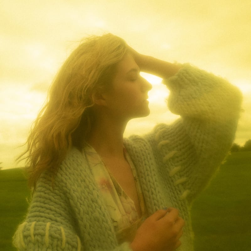 Ava Valianti – “Buttercups”