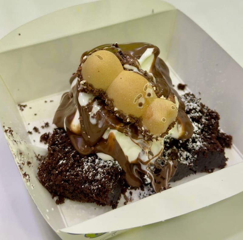 TORTA BROWNIE SCOMPOSTA