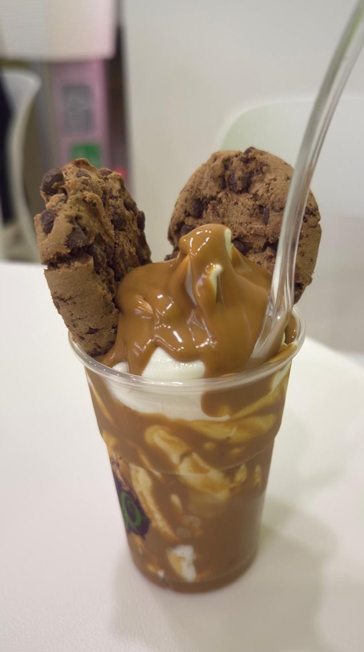YOGURT CON FERMENTI LATTICI VIVI.