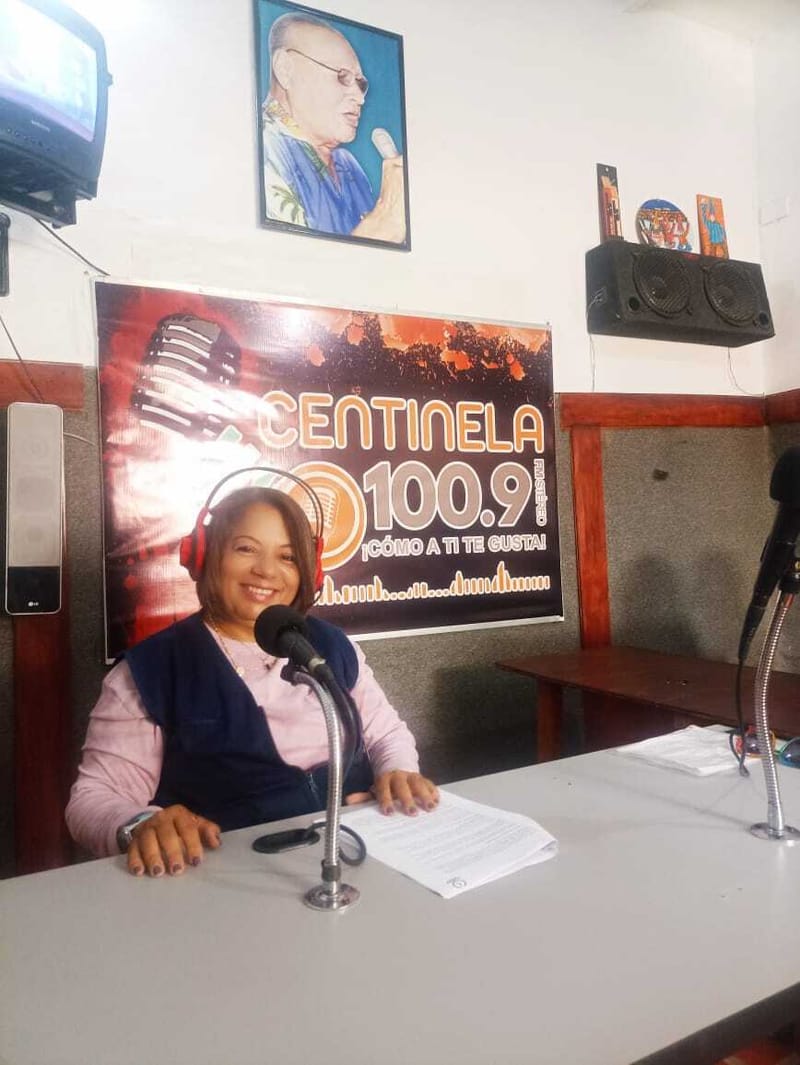 Programa Radial Fuera de Horario