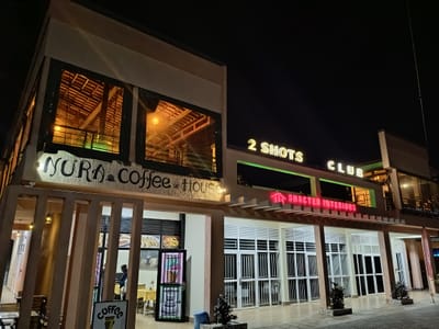 2 Shots and Travel Stories 