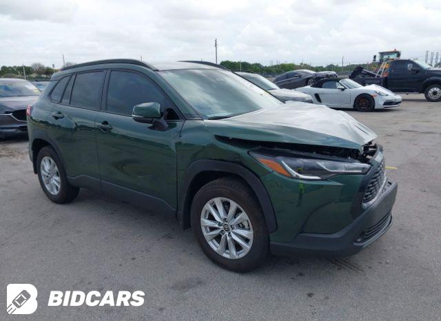 2024 Toyota Corolla Cross, LE