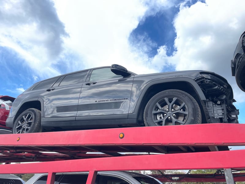 JEEP GRAND CHEROKEE L LAREDO 2024