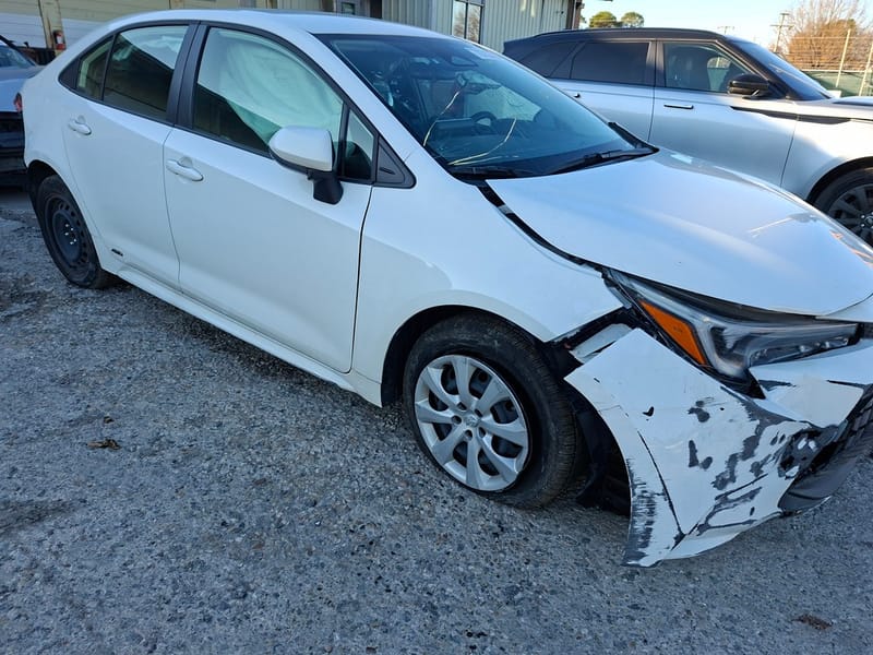 Toyota Corolla Le 2024 White 1.8L 4