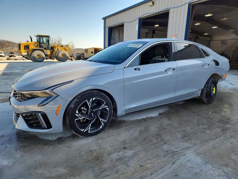 2025 KIA K5, Gt-Line