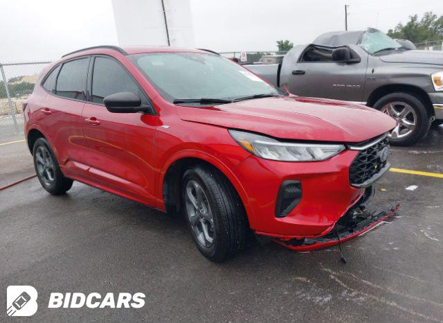 2023 Ford Escape, St-Line