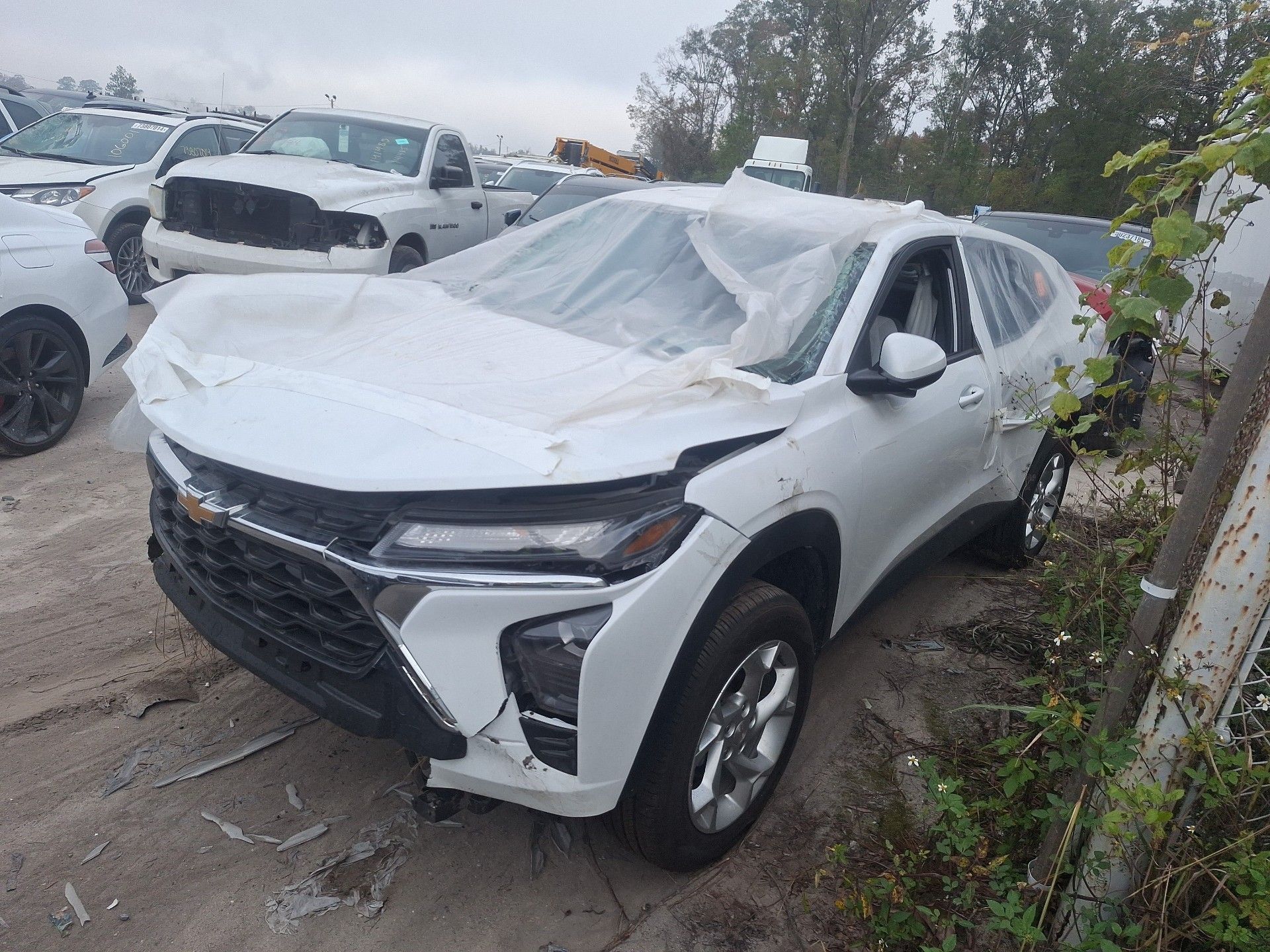 2024 CHEVROLET TRAX LS