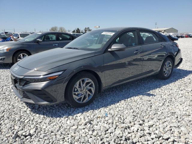 2024 HYUNDAI ELANTRA BLUE