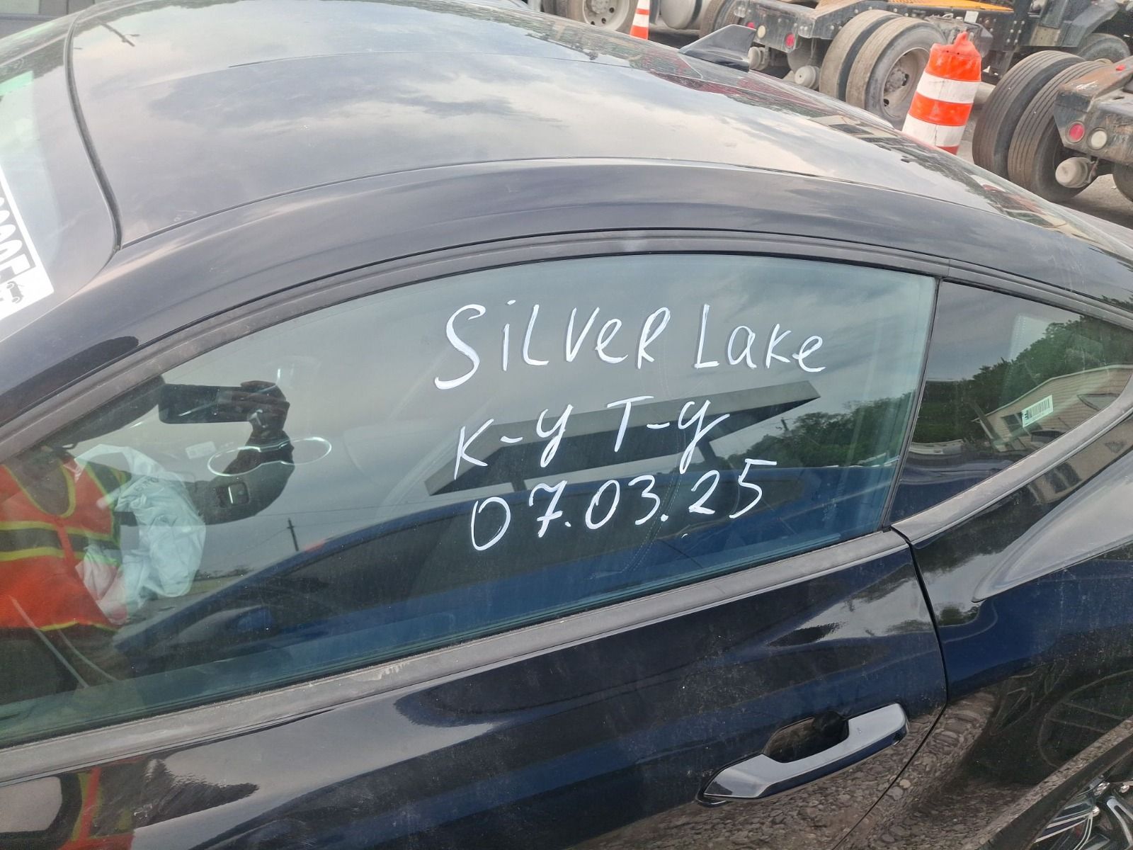 56529905
