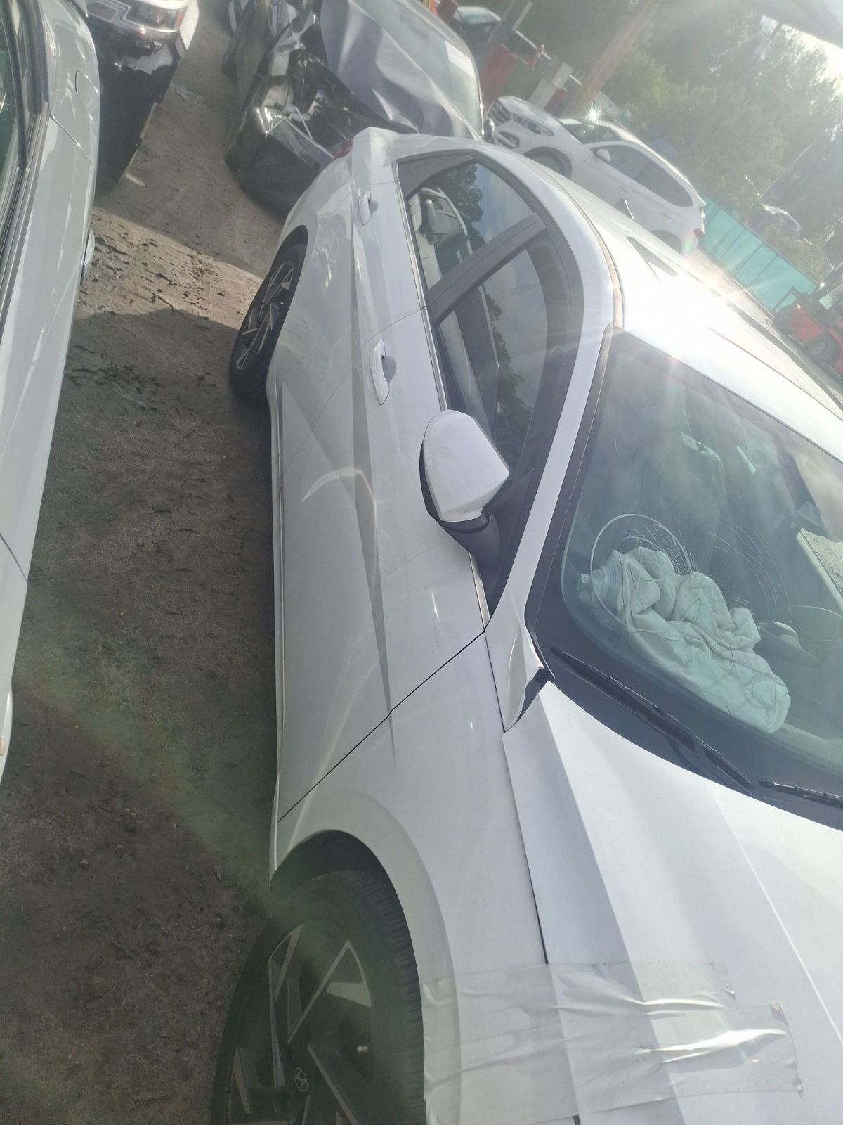 56160395