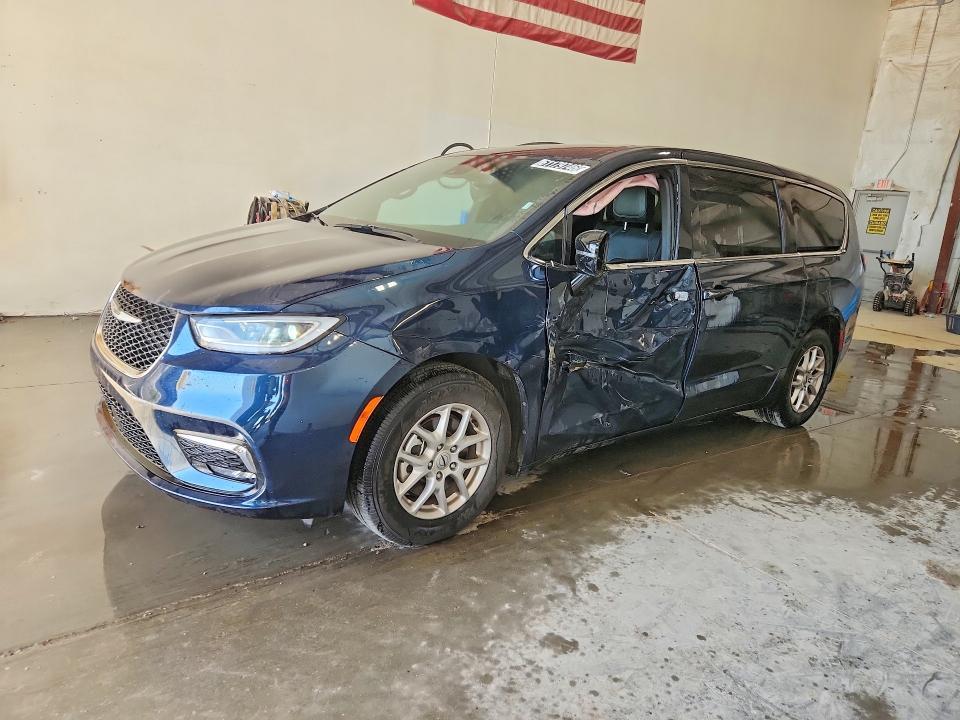 2025 Chrysler Pacifica