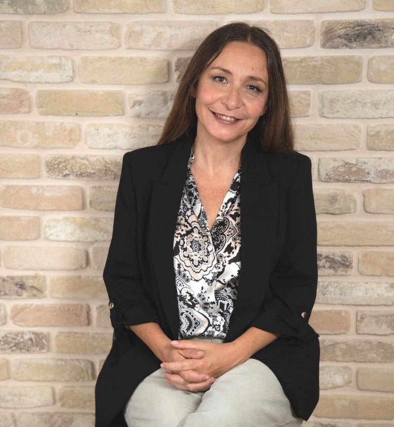 טלי שץ - מדריכת הורים למתבגרים, תאומים והורים בהליכי גירושין