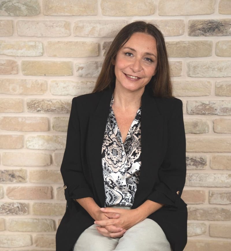 טלי שץ - מדריכת הורים למתבגרים, תאומים והורים בהליכי גירושין