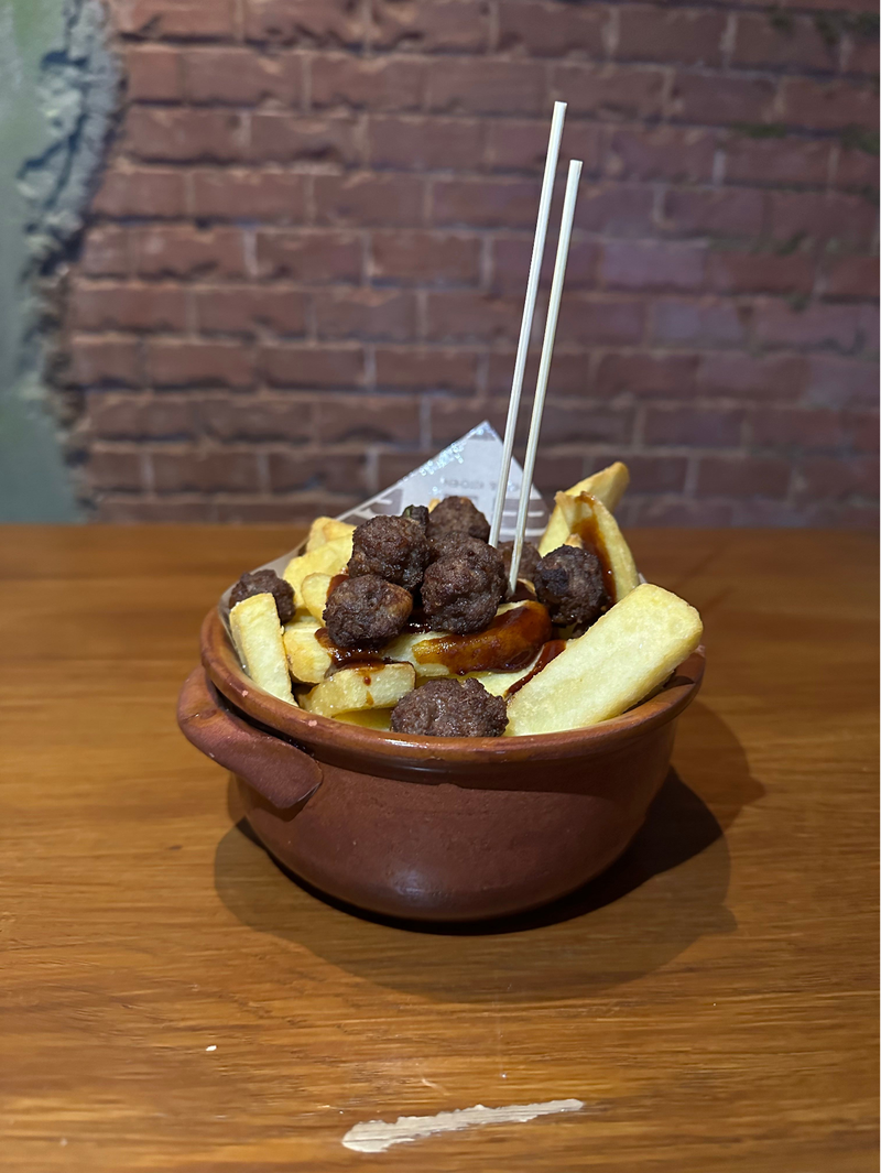 PATATINE SALSA BBQ E POLPETTE