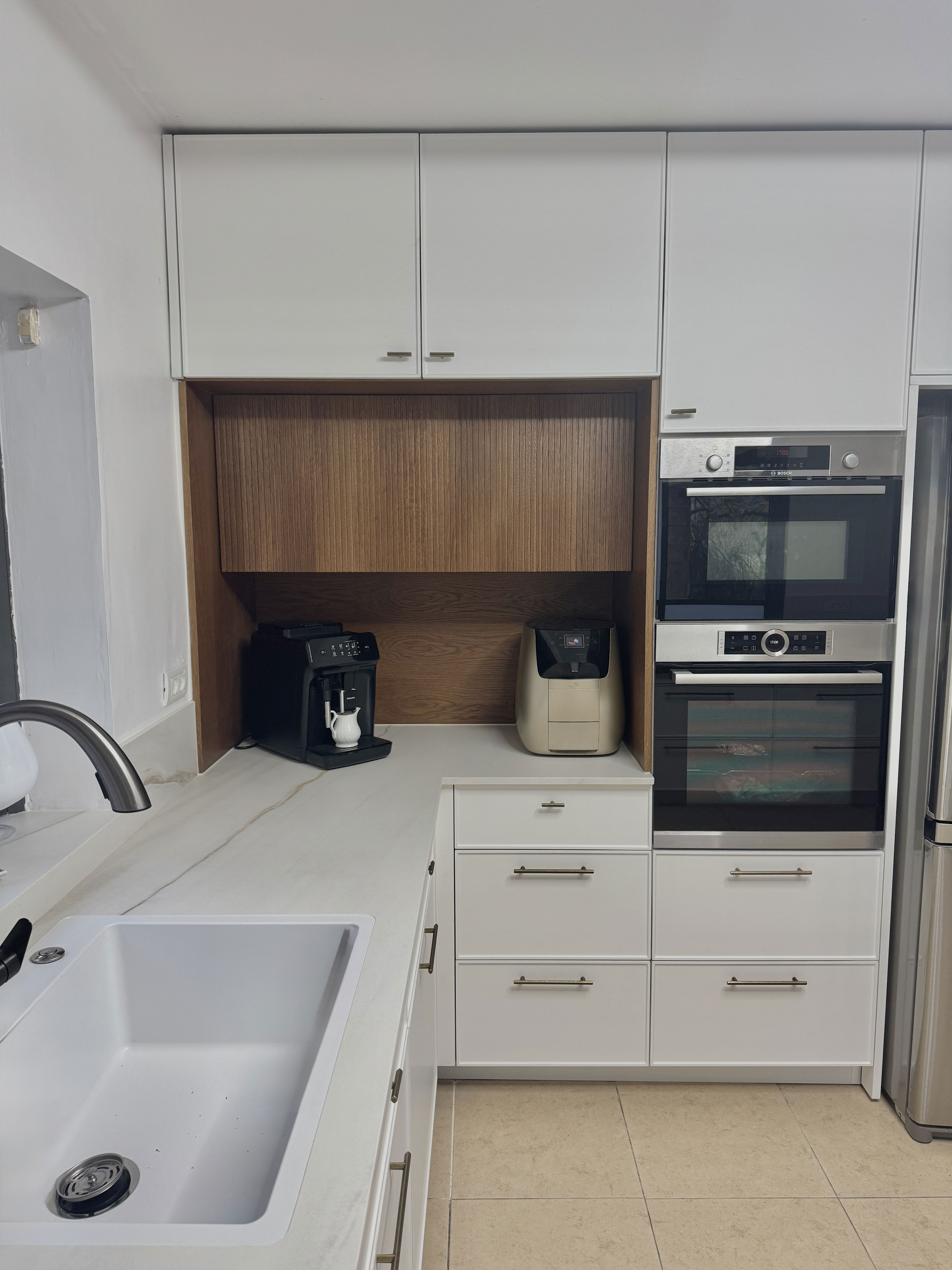 Custom made modern kitchen