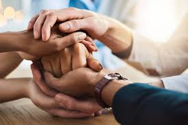 בני משפחה מטפלים