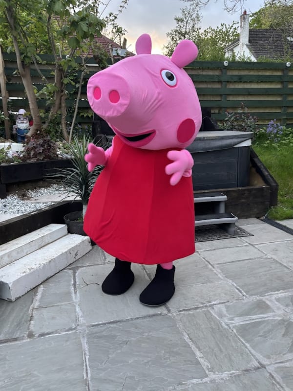 Mascot Peppa pig
