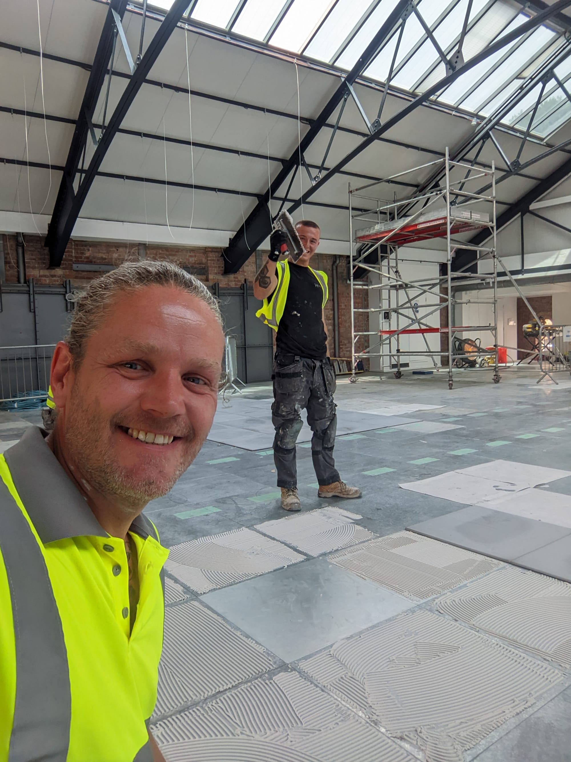 440m2 of concrete tiling to access floor