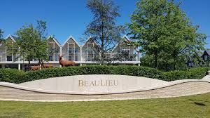 Beaulieu-Park-tiling-tiler-wall-floor-mosaic-large-format-bathroom